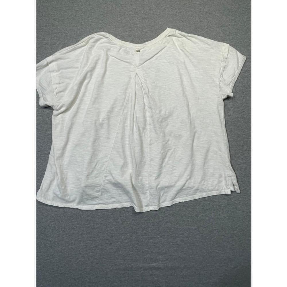 Good Hart cream colored shirt - Picture 5 of 6